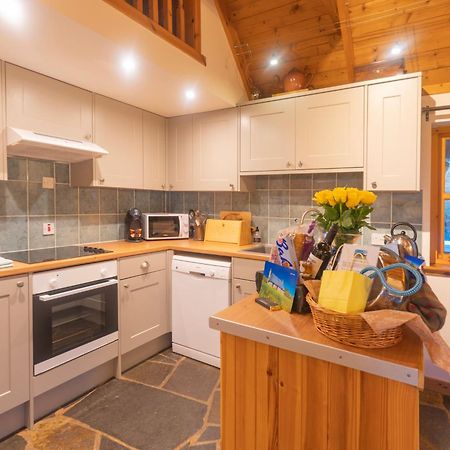 Tigh Lachie, Mary'S Thatched Cottages, Elgol, Isle Of Skye Ngoại thất bức ảnh