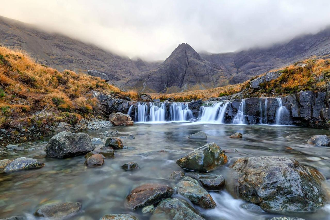Tigh Lachie, Mary'S Thatched Cottages, Elgol, Isle Of Skye Ngoại thất bức ảnh